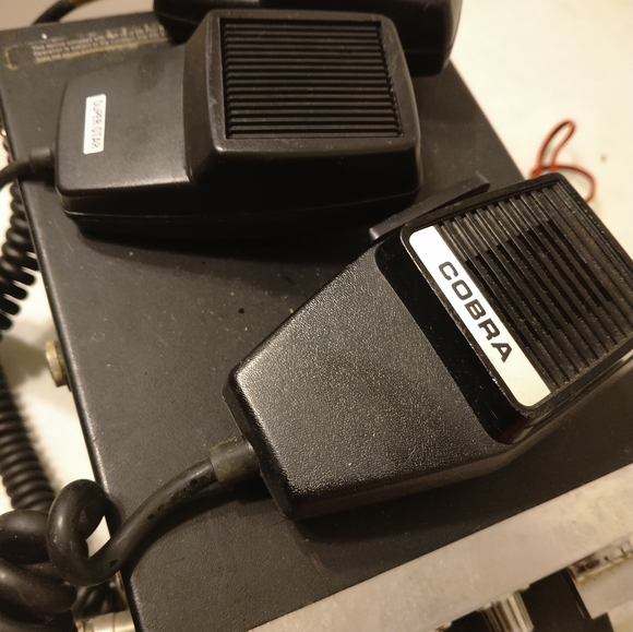 💥 CLOSET CLOSING SALE💥 Vintage Electronics CB Radio-Cobra brand - Picture 5 of 6